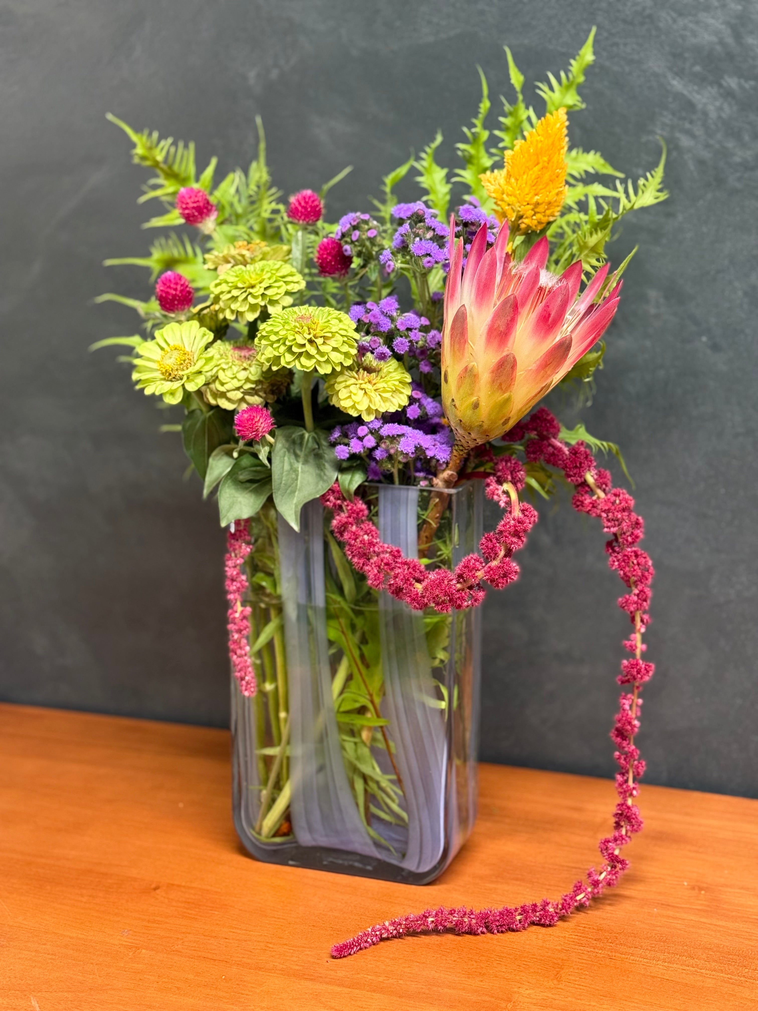 Island - Medium Arrangement
